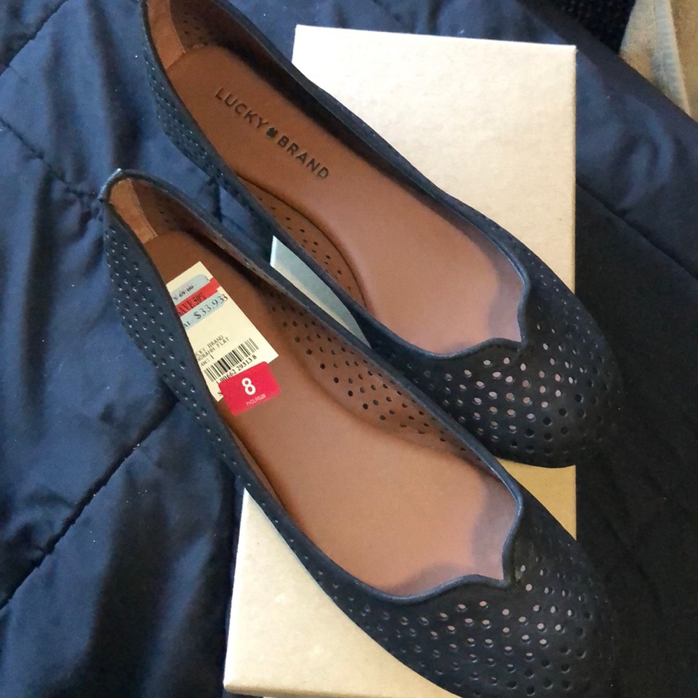 Lucky brand flats